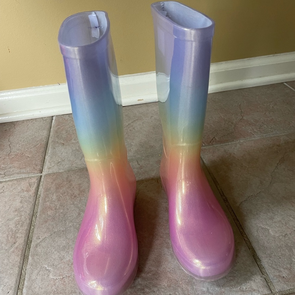 Girls rain boots size 13